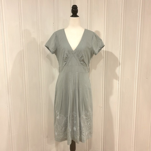 Stunning sage green linen & cotton blend PEPPERBERRY dress - Picture 2 of 12